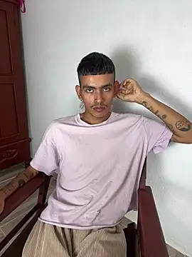 sorry-mom69's Webcam Show