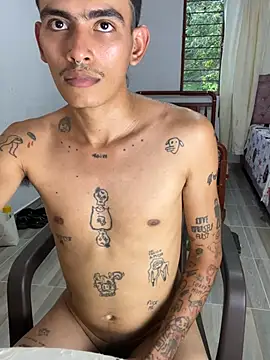 sorry-mom69's Webcam Show