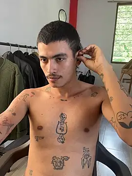 sorry-mom69's Webcam Show
