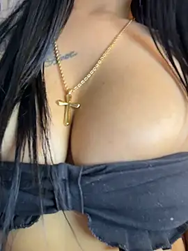 Vibe-kathy's Live XXX Chat