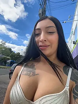 Vibe-kathy's Live XXX Chat