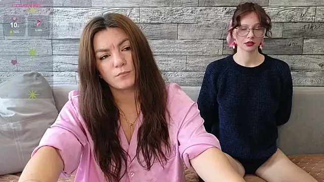 Vika_loves_you: διαδικτυακό σόου στην κάμερα