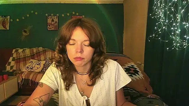 Show modela ClancyMorissey na web-kameri