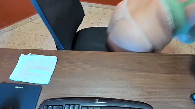NikkiHolland Webcamshow