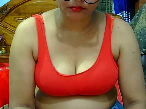 Horny_Doll24's Webcam Show