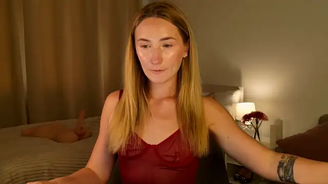 Chat +18 de bella__rose ao vivo