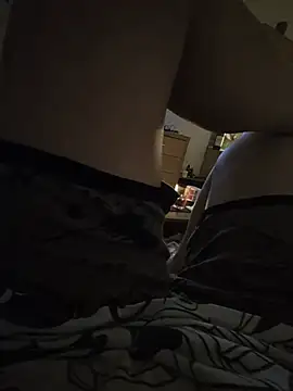XXX chat uživo modela PettyCat