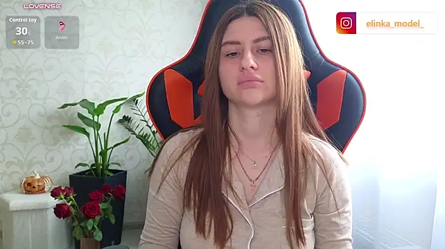 Elishka_ Pertunjukan Webcam