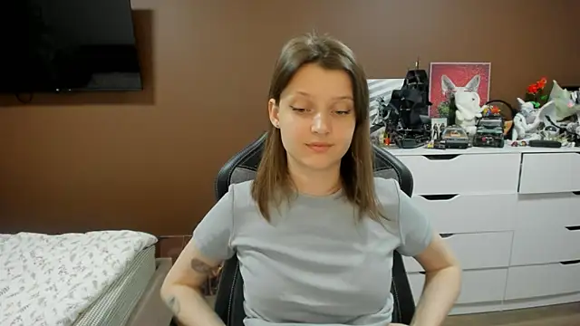 Chat +18 de SoniNesti ao vivo