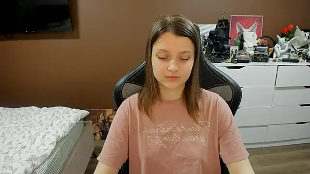 SoniNesti Chat XXX live