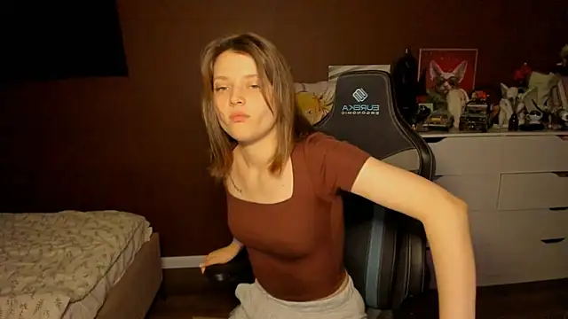 SoniNesti Live XXX-Chat