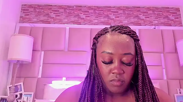 ShaniaBrownnn Live XXX chat