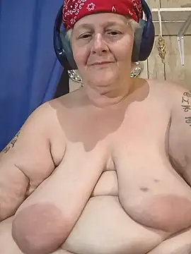 DavisDesires' Webcam Show