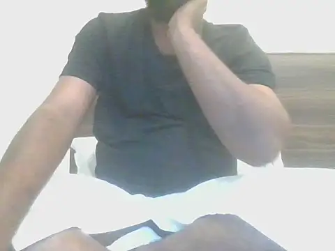 desitamil33 Show in webcam