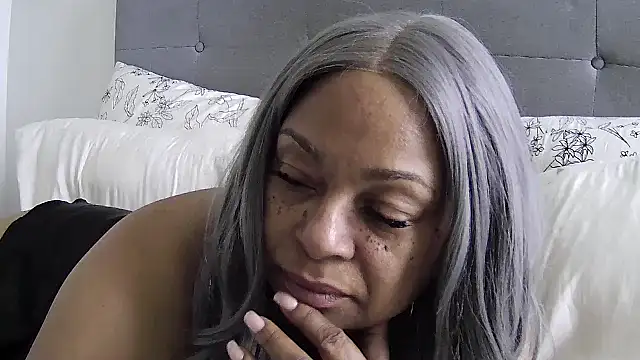 MSweetLindaParks Show in webcam