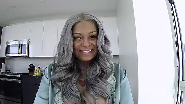 MSweetLindaParks' Webcam Show