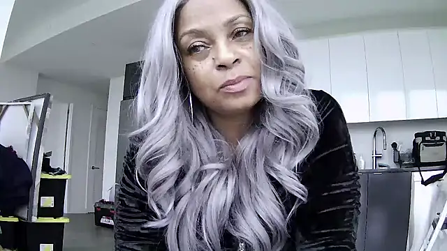 MSweetLindaParks Show in webcam
