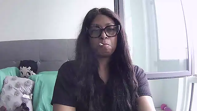 MSweetLindaParks Show in webcam