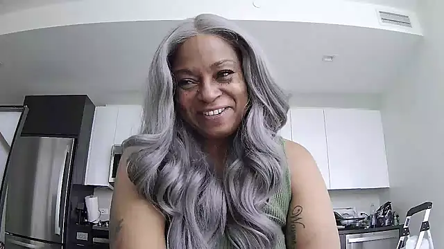 הופעת וובקאם של MSweetLindaParks