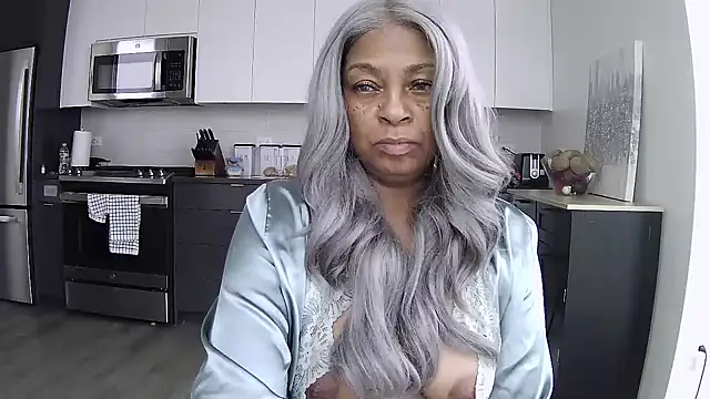 הופעת וובקאם של MSweetLindaParks
