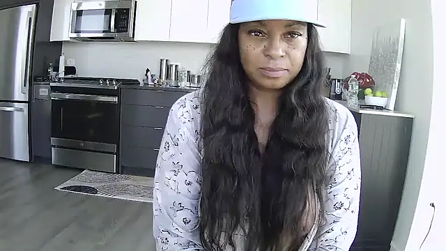 MSweetLindaParks Show in webcam