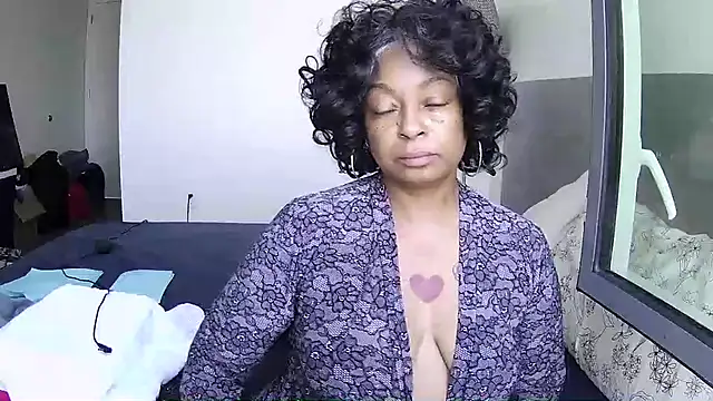 הופעת וובקאם של MSweetLindaParks