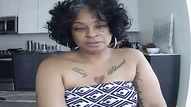 MSweetLindaParks' Webcam Show