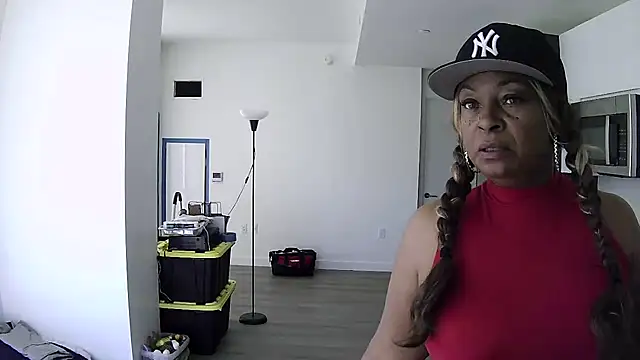 MSweetLindaParks Show Webcam