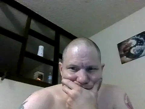 Alwayshard421 Show in webcam