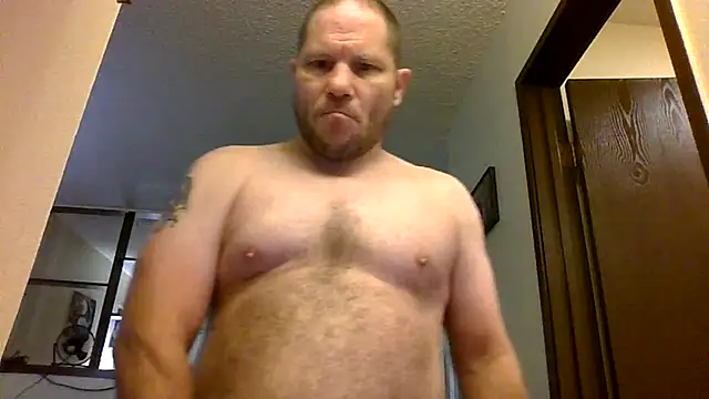 Alwayshard421 Show in webcam