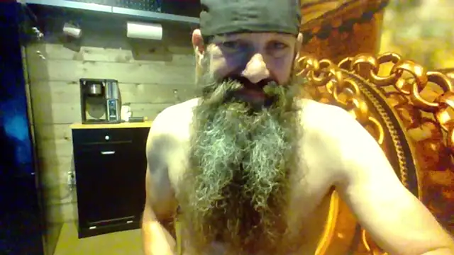 โชว์เว็บแคมของ sit-on-my-beard