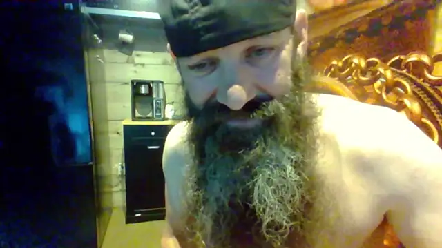 Pokazy przed kamerką – sit-on-my-beard