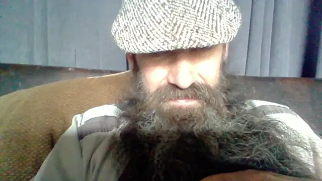 sit-on-my-beard ওয়েবক্যাম শো