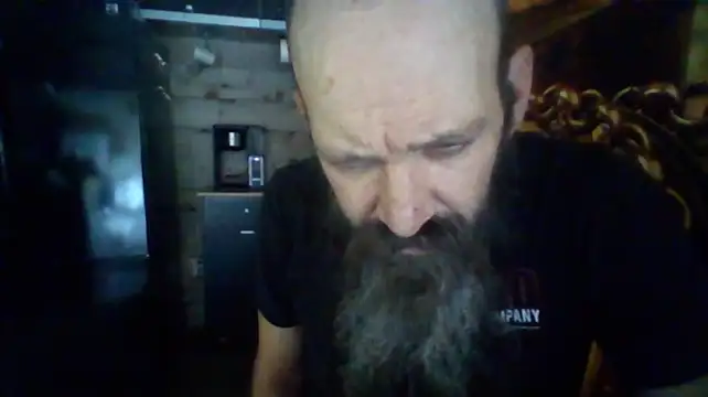 sit-on-my-beard's Webcam Show
