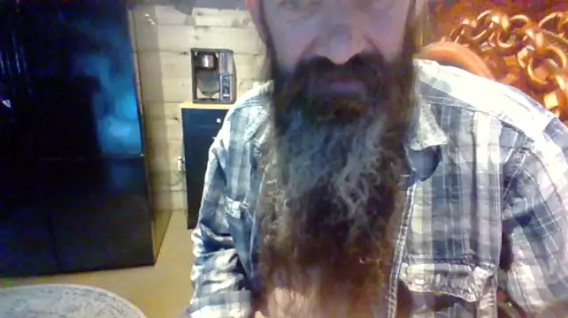 sit-on-my-beard Шоу с уебкамера