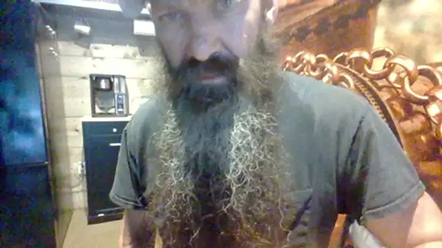 sit-on-my-beard: вебкам-шоу
