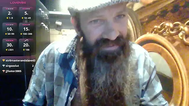 sit-on-my-beard Show in webcam