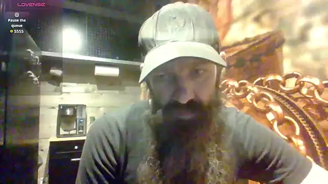sit-on-my-beard Show Webcam