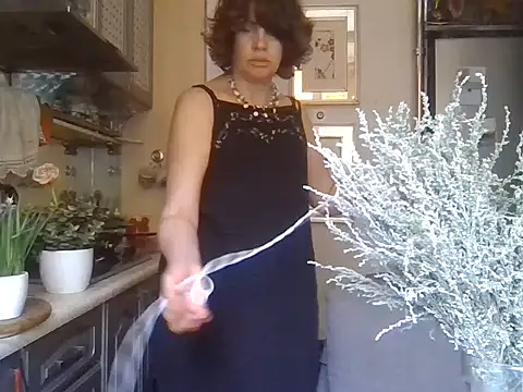 دردشة Baby-Matilda الجنسية المباشرة