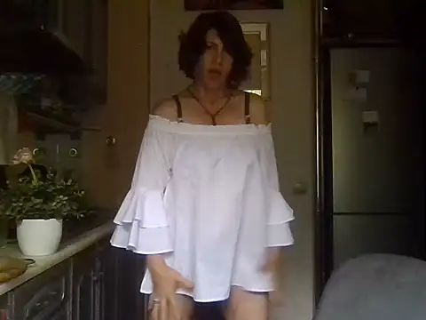 Baby-Matilda Adlı Modelin Canlı XXX Sohbeti