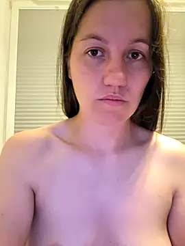 Nicole-Ray's Live XXX Chat