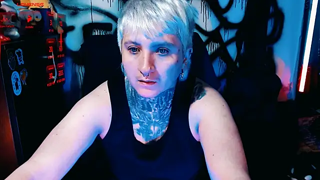 Marieblueeyes webcam show