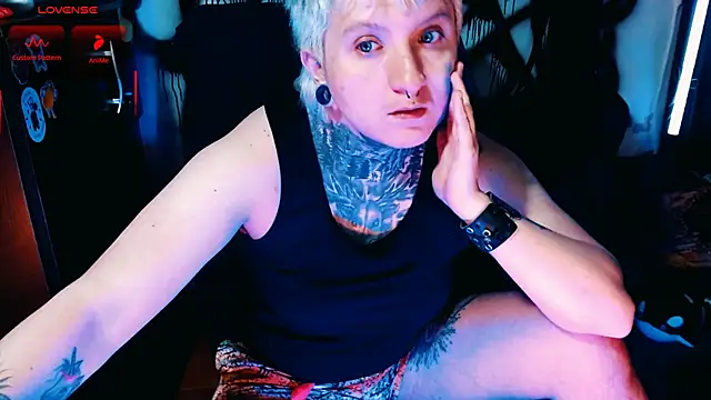 Pokazy przed kamerką – Marieblueeyes