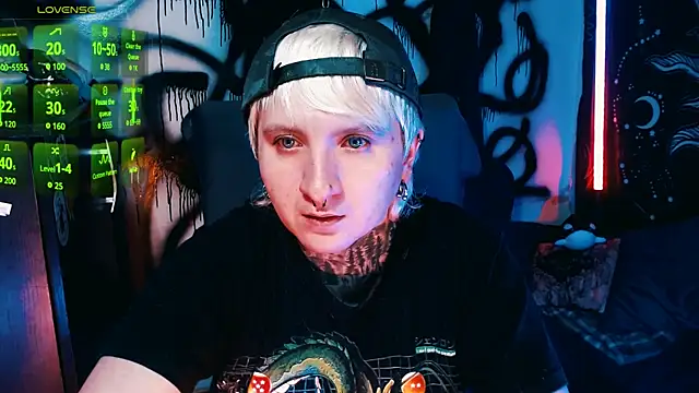 Marieblueeyes 即時 XXX 聊天