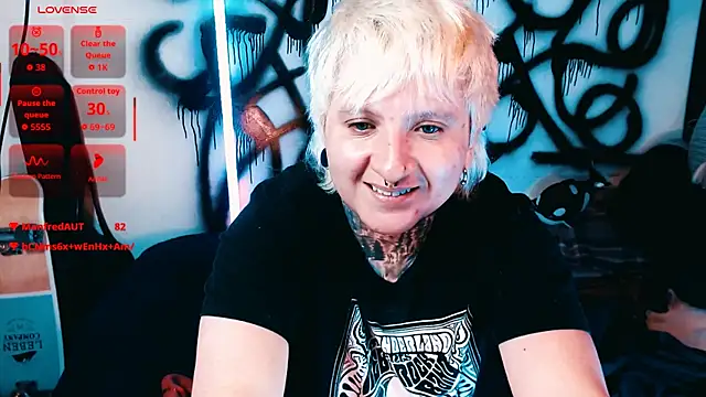 Marieblueeyes webcam show