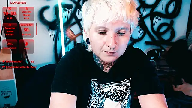 Marieblueeyes' Webcam Show