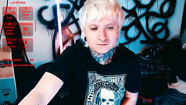 Pokazy przed kamerką – Marieblueeyes