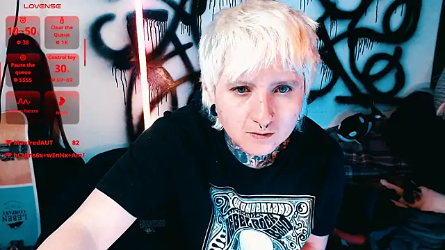 Marieblueeyes' Webcam Show