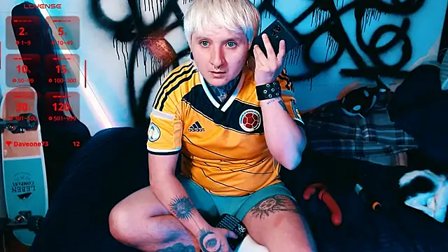 Marieblueeyes Show in webcam