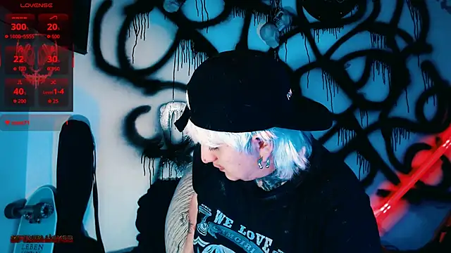 Pokazy przed kamerką – Marieblueeyes